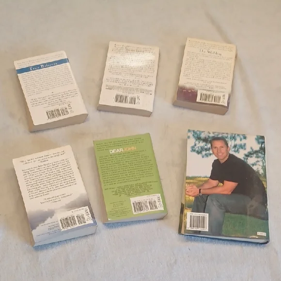 Nicholas Sparks Book Collection - Picture 4 of 7